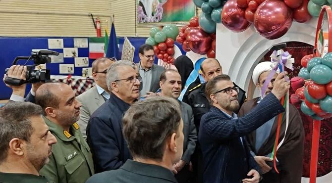 نواختن زنگ انقلاب در مدارس کرمانشاه 