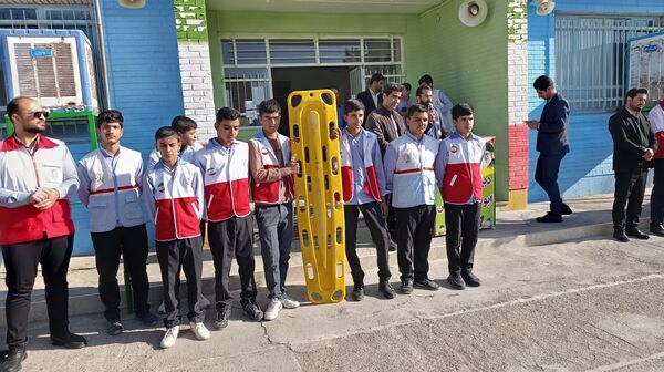 دانش آموزان بجستانی آماده برای بحران