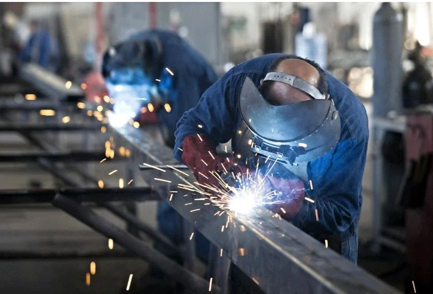 وام اشتغال موتور توسعه مناطق محروم است؛ شبکه بانکی به موقع منابع وام اشتغال را پرداخت کند