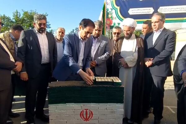 افتتاح پنج زمین چمن مصنوعی و آئین خشت گذاری دو سالن ورزشی در مدارس اندیشه 