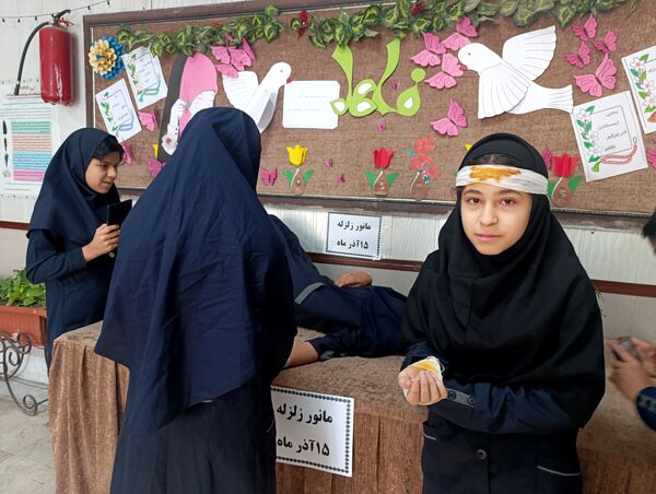 بیست‌وهفتمین مانور سراسری زلزله و ایمنی در دبیرستان میرزا جعفر سروقد