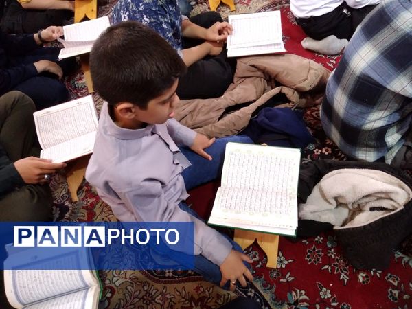 بزرگترین محفل دانش‌آموزی انس با قرآن در شهر یزد 