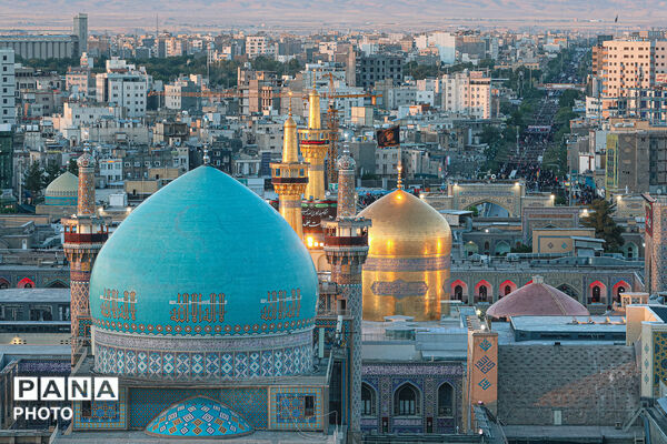 تشییع پیکر رهبر شهید انقلاب در مشهد مقدس-۱
