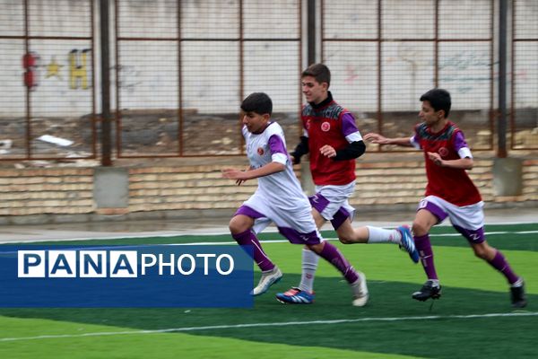 آیین افتتاحیه زمین ورزشی چمن مصنوعی اورین