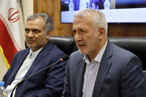 نشست وحدت علمای شیعه و اهل سنت در دانشگاه آزاد اسلامی مشهد 