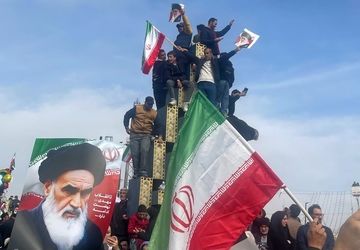 حماسه حضور مشهدی‌ها در راهپیمایی ۲۲ بهمن