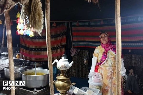 جشنواره گلاب گیری میناب با عطر شهدا 