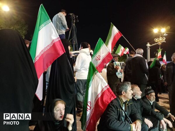 اجتماعات شبانه مردم بجنوردی؛ شب‌های پرشور در مرکز خراسان‌شمالی