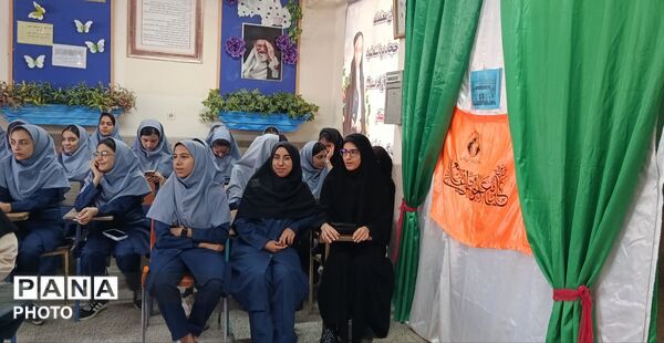 تقدیر از نفرات برتر درسی فرهنگی و هنری جشنواره خوارزمی همزمان با عید غدیر