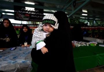 برگزاری همایش شیرخوارگان حسینی در مجموعه باغ فردوس فولاد مبارکه