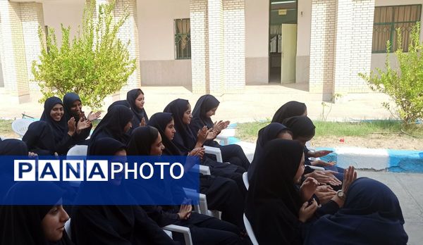 زنگ دانایی و عدالت آموزشی در مدارس رودان نواخته شد