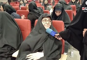 معلمی شغل نیست، عشق است 