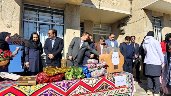 پویش ملی بر مدار مقاومت در دبیرستان پوینده یاسوج