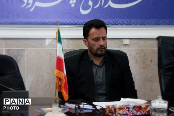 اولین نشست صمیمی بخشدار چترود با اعضای شوراهای اسلامی روستاهای بخش