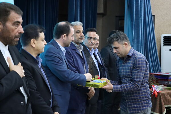 تجلیل از معلمان نمونه استان بوشهر 