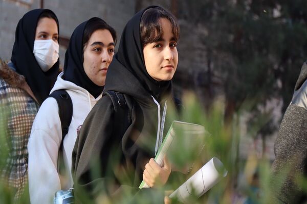 صبحگاه مدرسه شیخ مفید پاکدشت