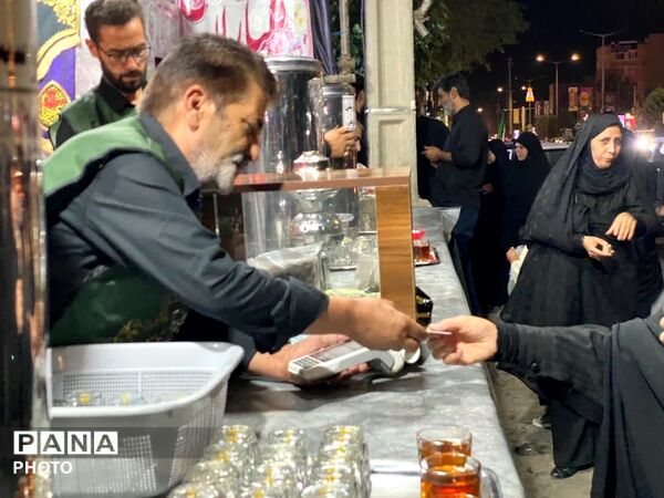 تجلی ایثار و عشق در بلوار فضل نیشابور 