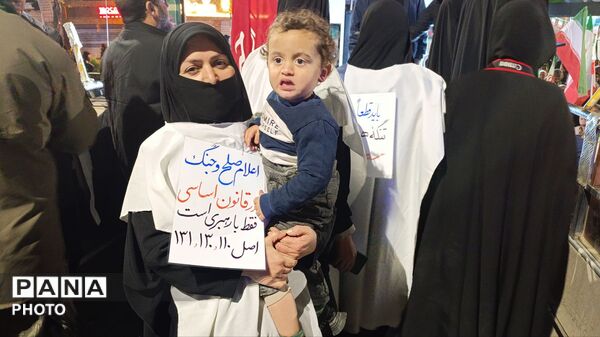 بیعت مردم نیشابور با سومین رهبر انقلاب اسلامی و اعلام بیزاری از دشمنان وطن