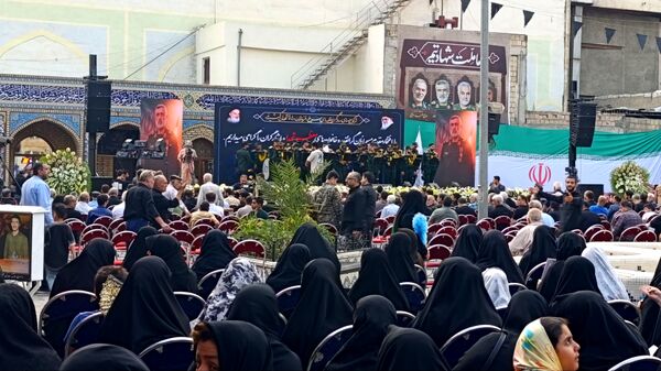 چهلم سردار حاجی‌زاده و فرزندان شهدا در منطقه ۱۷