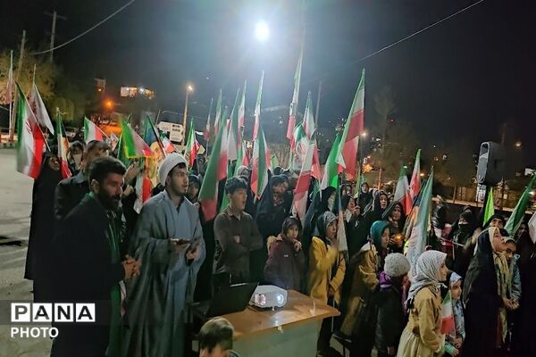 جهاد حضور در خیابان ادامه دارد