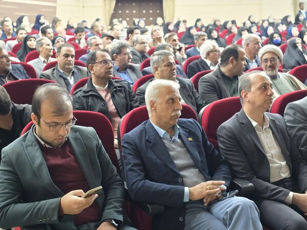 آیین تکریم و معارفه مدیر آموزش و پرورش ناحیه۴ استان اصفهان