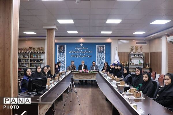 قلم‌های جوان، روایت‌گران فردای رسانه