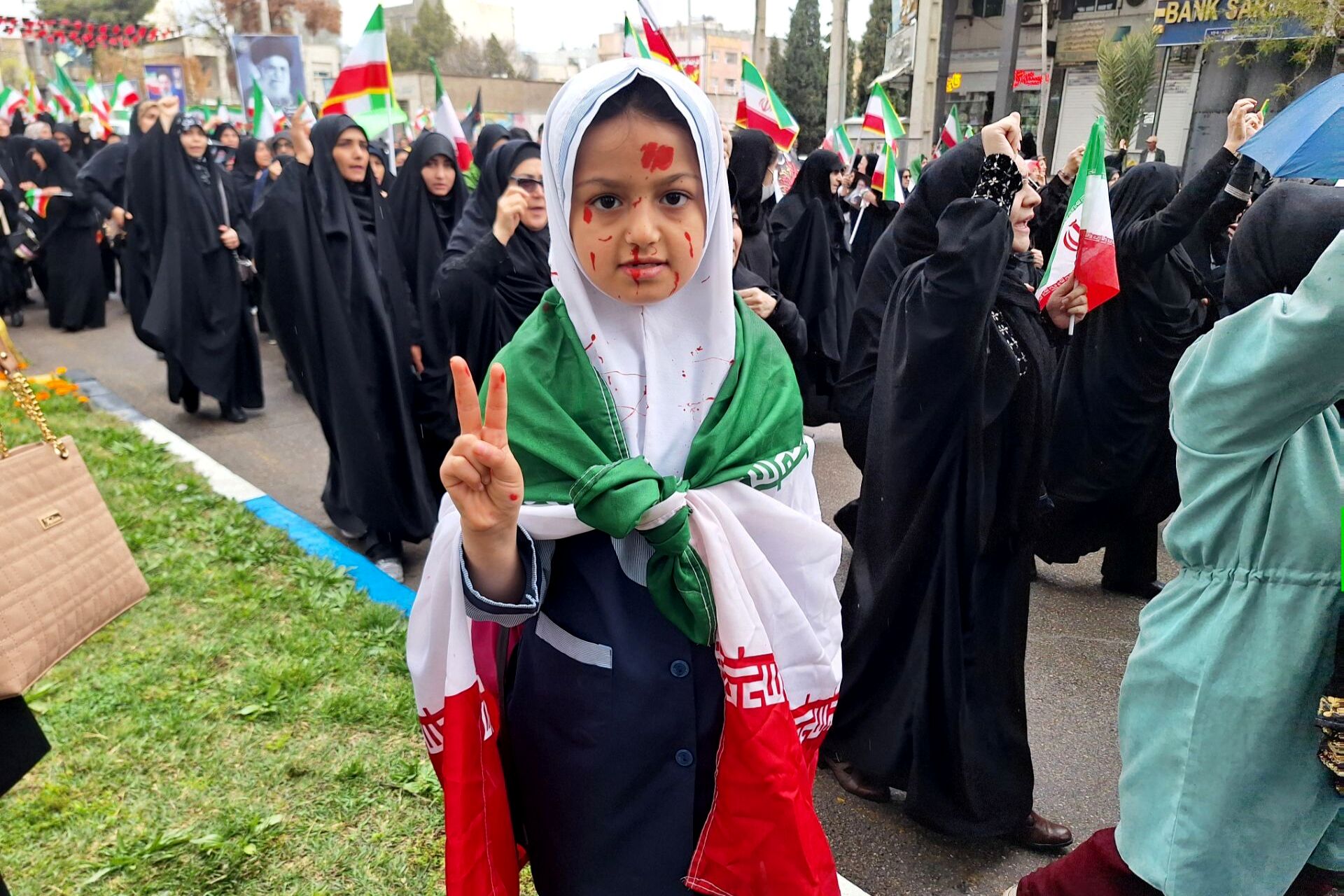 راهپیمایی روز قدس و تشییع شهید اقتدار در مرودشت