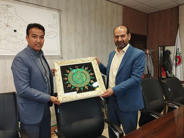 تقدیر از رئیس اداره راه و حمل و نقل جاده‌ای شهرستان فریمان 
