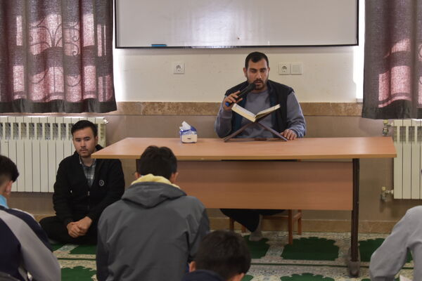 برنامه هماهنگ استانی «محفل معنوی قرآن و نماز جماعت» در نوخندان