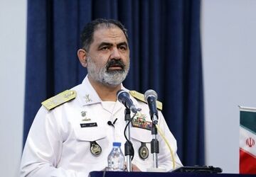 دریادار ایرانی: پدافند هوایی در جنگ اخیر با شجاعت و آمادگی از حریم آسمان میهن دفاع کرد