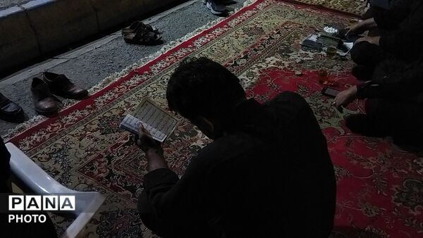 موکب عاشقان امام رضا (ع)  بلوار فضل نیشابور در ششم شب محرم ۱۴۰۵ 