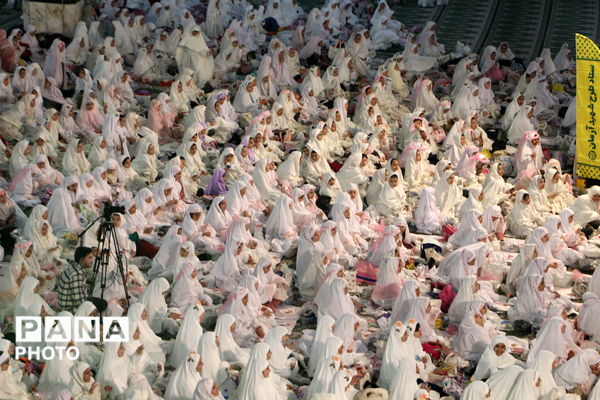 جشن تکلیف دختران؛ گامی معنوی در مسیر آرمان‌های تربیتی