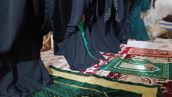 آیین معنوی اعتکاف دانش‌آموزان دختر مسجد سیدالشهدای یاسوج