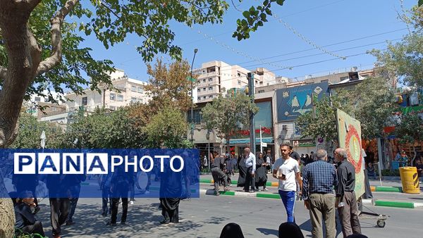 مراسم پیاده‌روی جاماندگان اربعین از میدان پانزده خرداد تا حرم مطهر رضوی