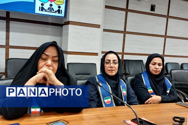 نشست فصلی و توان افزایی مأمورین و مسئولین سازمان دانش‌آموزی شهرستان‌های استان تهران 