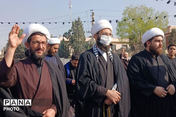 تجدید بیعت فرهنگیان و دانش آموزان بصیر و غیور  پاکدشت  با رهبر معظم انقلاب