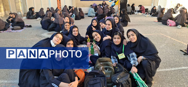 آیین صبحانه سالم در دبیرستان اخوان کریمی قم