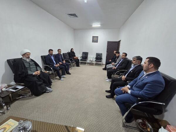 دیدار تمامی مسئولان ساوجبلاغ با امام جمعه 
