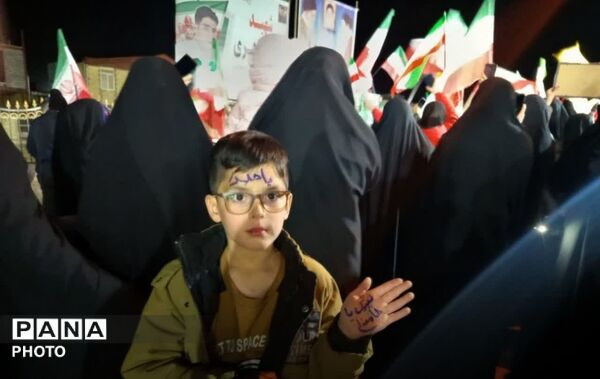 مردمی که هیچوقت میادین را خالی نمی کنند