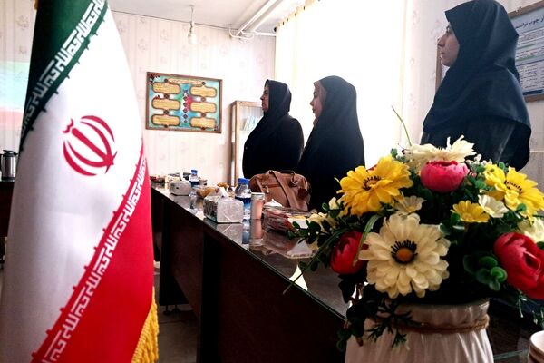 افتتاح سایت رایانه در مدرسه دخترانه موعود ملارد