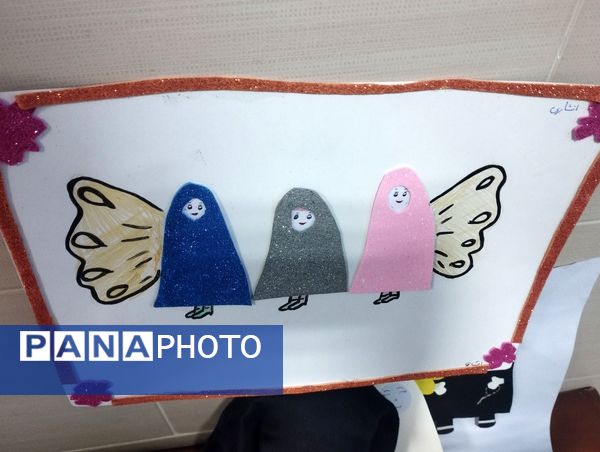 نمایشگاه حجاب به‌مناسبت ایام فاطمیه در مدرسه نشاط اسلامشهر