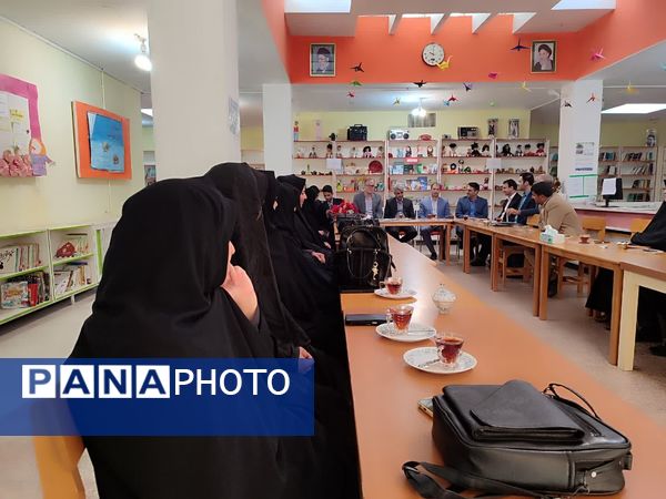 جلسه تقدیر از مدیران و معاونین پرورشی در کانون پرورش فکری کودکان و نوجوانان