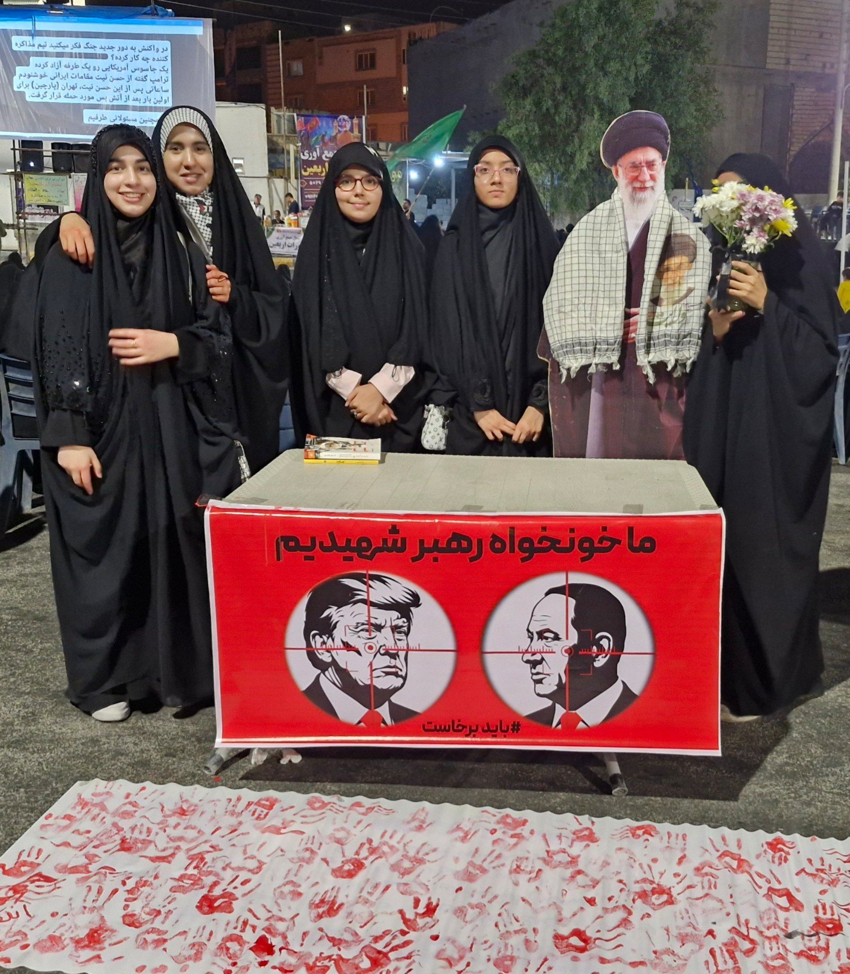 ۱۳۸ شب تداوم وفاداری در میدان امام حسین(ع) جم