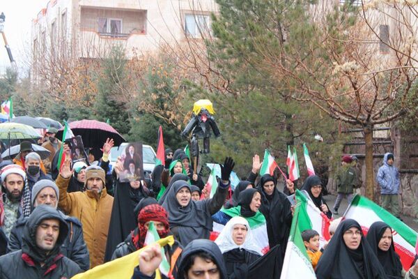 حضور حماسی مردم شهرستان پردیس در راهپیمایی روز قدس با وجود بارندگی