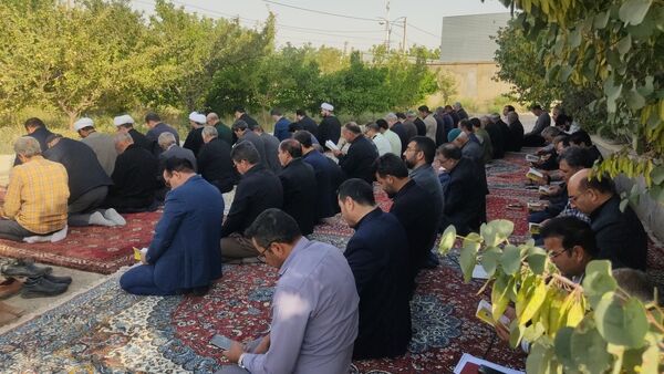 مراسم قرائت زیارت عاشورا در تیتکانلو