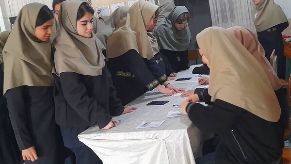 انتخابات شورای دانش آموزی در دبیرستان نورالهدی