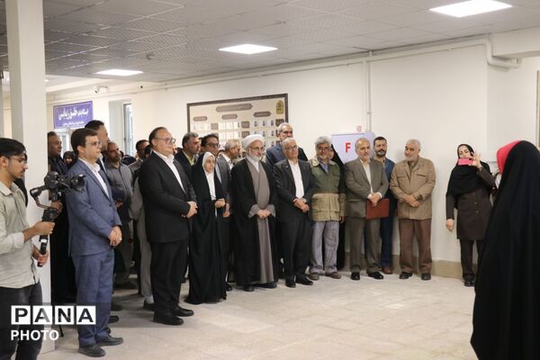 نمایشگاه زنگ مهر در ناحیه یک مشهد 