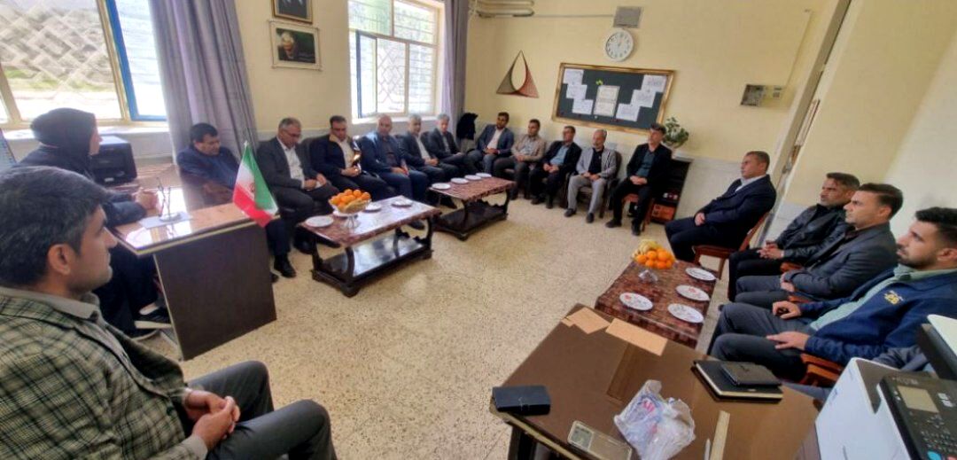 بازدید میدانی از مدارس، گامی در جهت شناسایی دقیق‌تر نیازها و برنامه‌ریزی برای رفع موانع است 