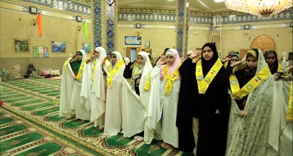 دانش‌آموزان در مسیر معنویت 