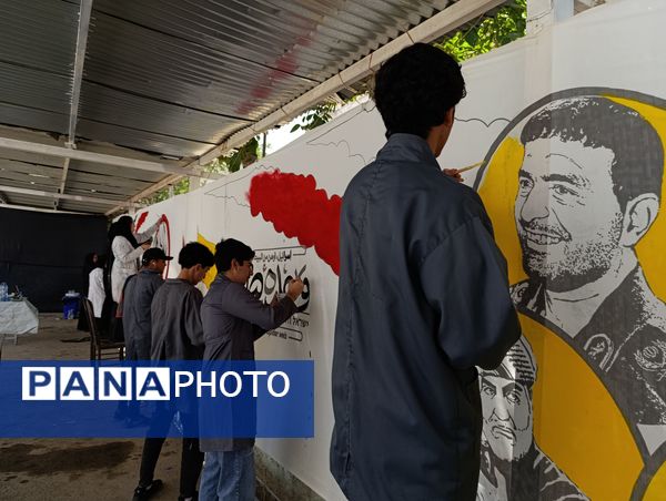 نمایشگاه نقاشی حماسه حسینی در اداره آموزش و پرورش ناحیه ۷ مشهد مقدس